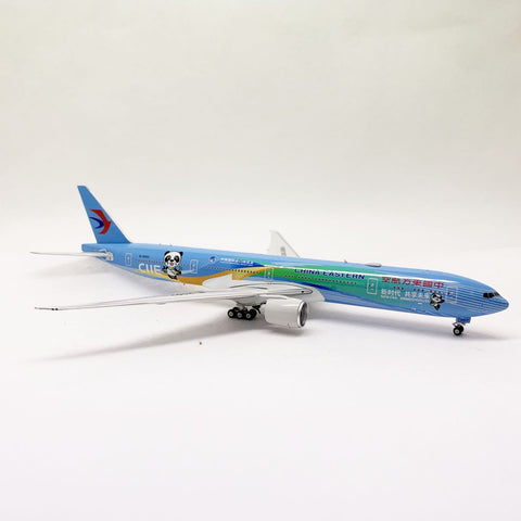 China Eastern Airlines B777-300ER New Era shared future B-2002 Phoenix 1:400