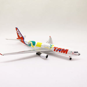 TAM A330-200 TAM PATROCINADORA OFICIAL PT-MVP Phoenix 1:400