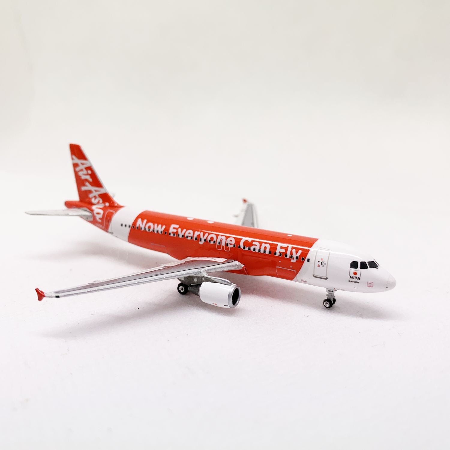 Air Asia A320 JA02AJ Phoenix 1:400 – Diecastbird Plane Model Air Asia A320 JA02AJ Phoenix 1:400 – Diecastbird Plane Model