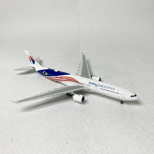 Malaysia Airlines A330-300 9M-MTJ Phoenix 1:400