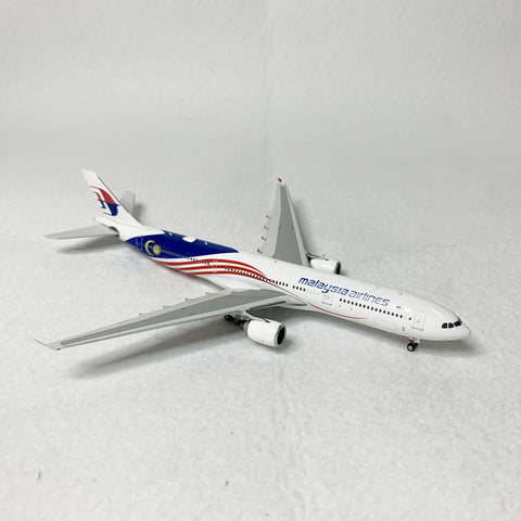 Malaysia Airlines A330-300 9M-MTJ Phoenix 1:400