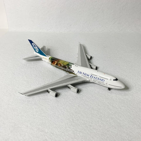 Air New Zealand B747-400 Lord of the Rings Phoenix 1:400