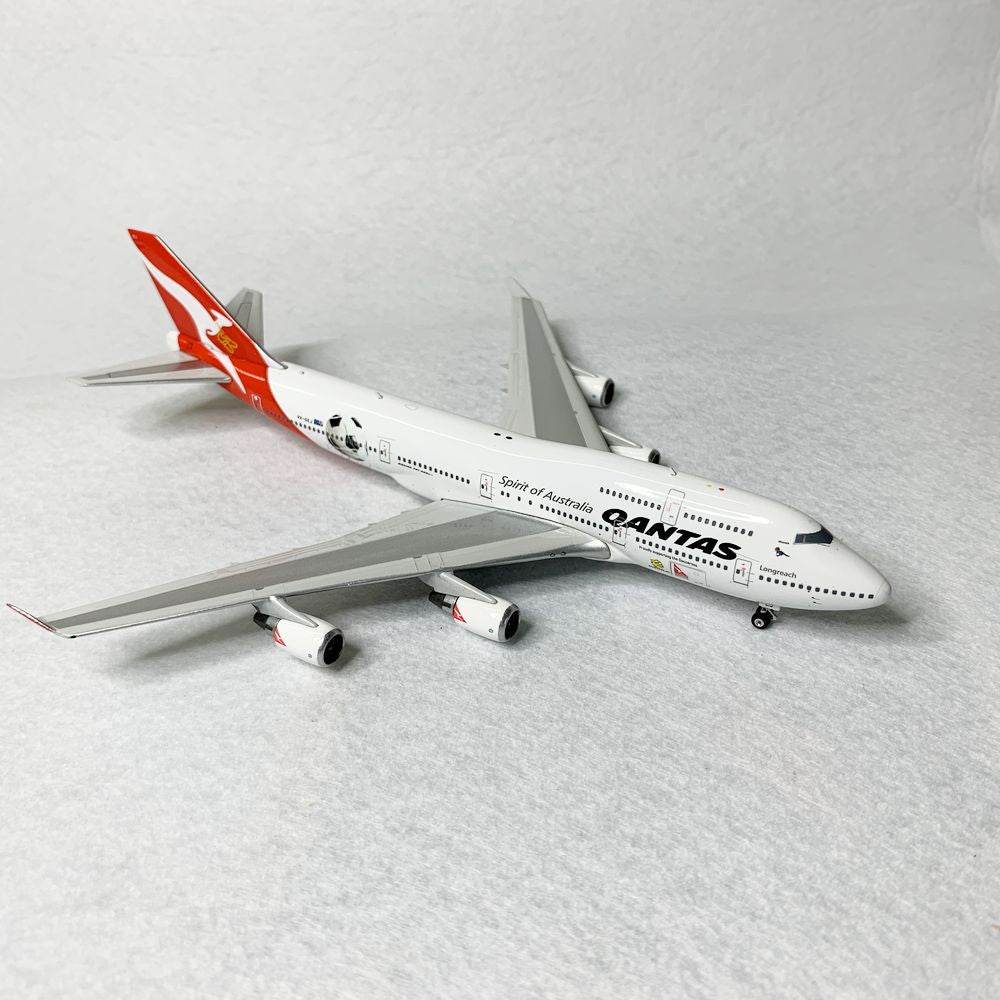 Qantas B747-400 VH-OEJ Phoenix 1:400