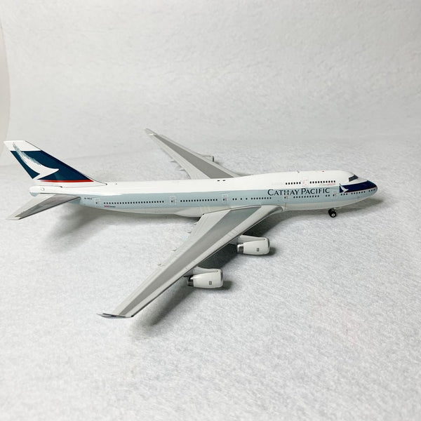 Cathay Pacific B747-400 B-HUJ Phoenix 1:400