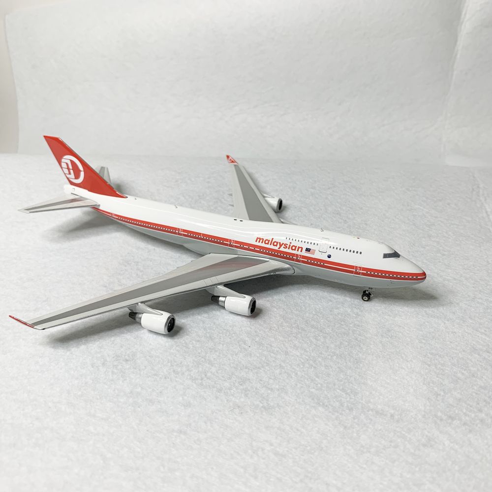 Malaysian B747-400 9M-MPP Phoenix 1:400