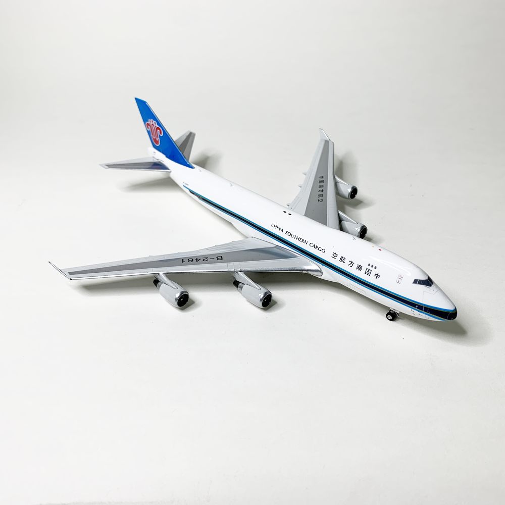 China Southern B747-400 B-2461 Phoenix 1:400