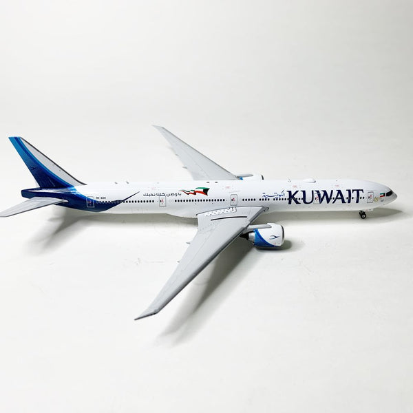 Kuwait Airways B777-300ER 9K-AOH 65 Years of pioneering Phoenix 1:400