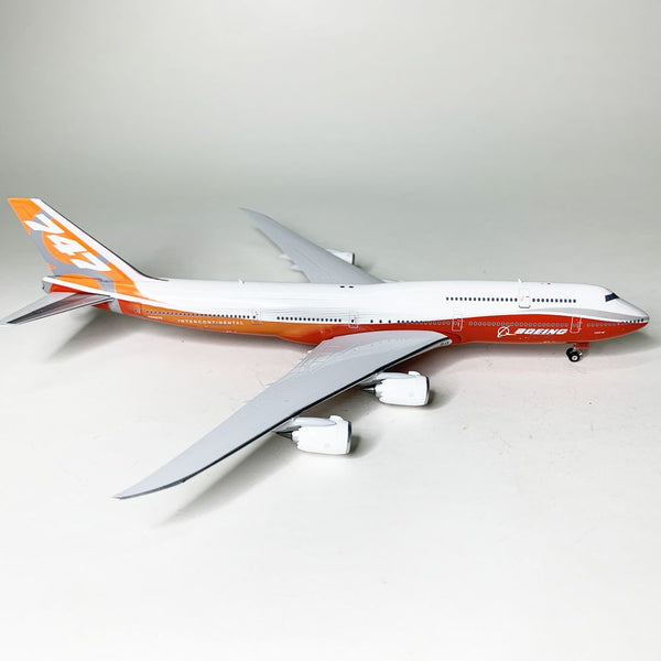 Boeing B747-8i N6067E Phoenix 1:400