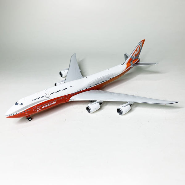 Boeing B747-8i N6067E Phoenix 1:400