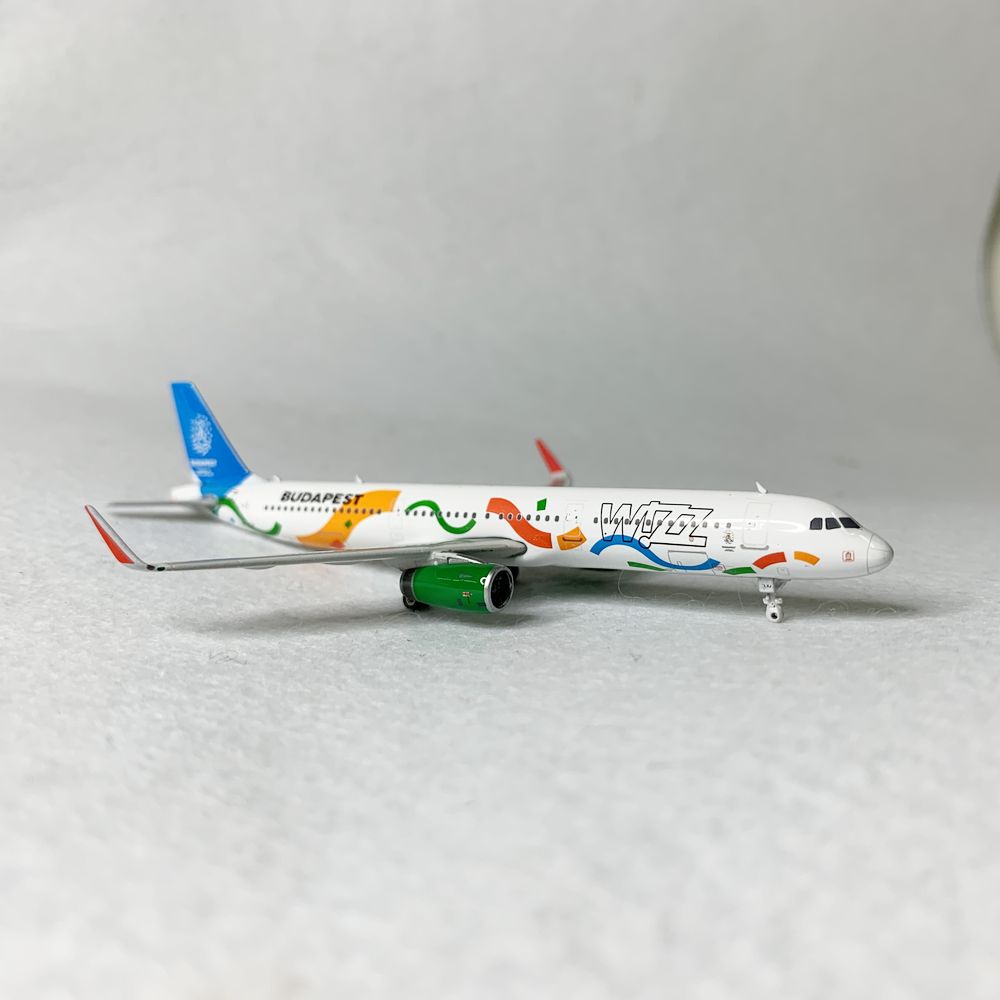 Wizz Air A321 HA-LXJ Phoenix 1:400