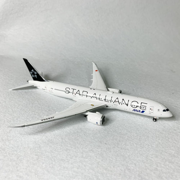 ANA B787-9 Star Alliance JA899A Phoenix 1:400