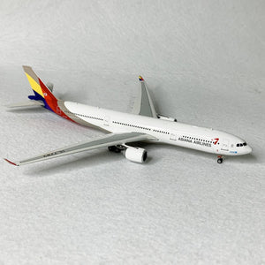 Asiana Airlines A330-300 HL7793 Phoenix 1:400 – Diecastbird Plane 