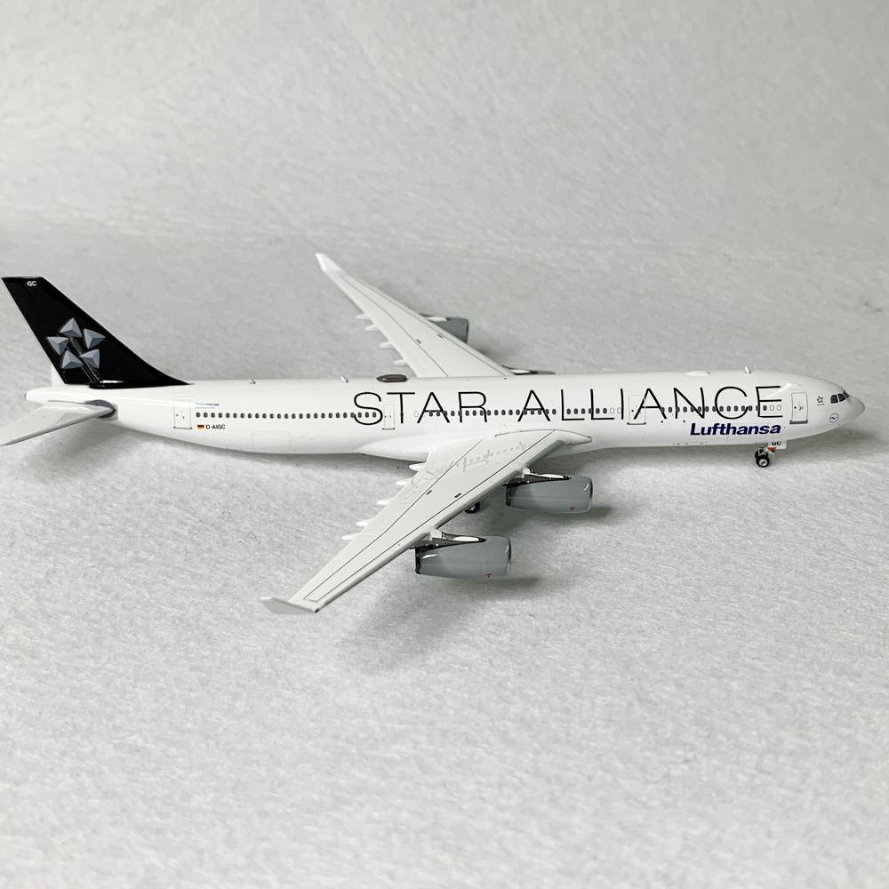 Lufthansa A340-300 Star Alliance D-AIGC Phoenix 1:400