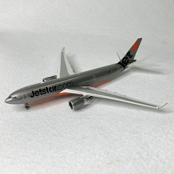 Jet Star A330-200 VH-EBR Phoenix 1:400