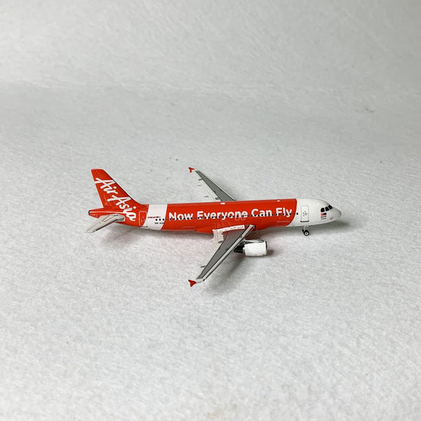 Air Asia A320 9M-AQN Phoenix 1:400