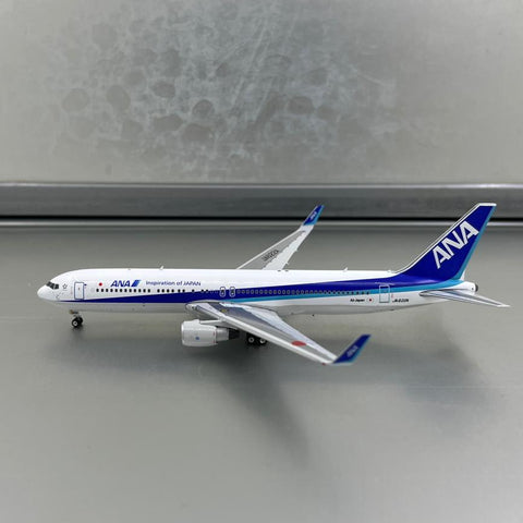 ANA B767-300ER JA622A Phoenix 1:400