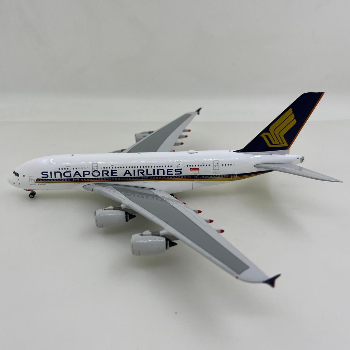 Singapore Airlines A380 9V-SKW Phoenix 1:400