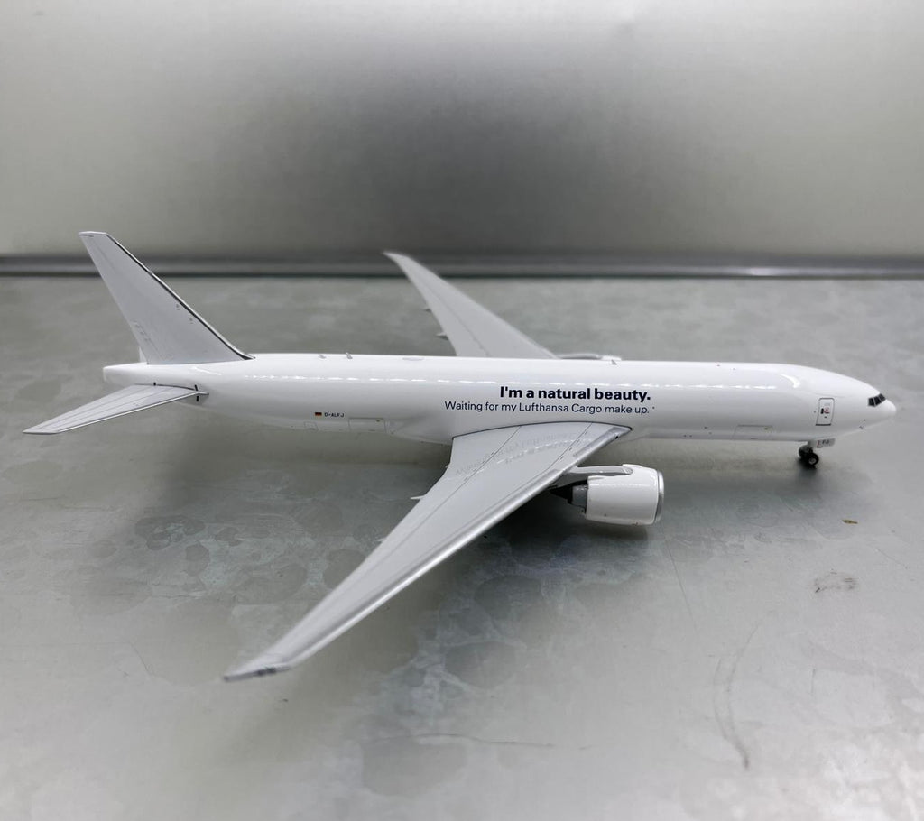 NG model Lufthansa Cargo B777F 1/400-