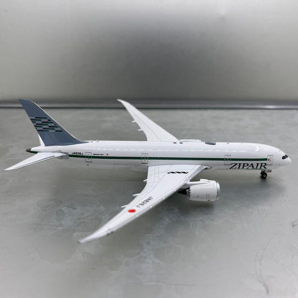 ZIP Air Tokyo B787-8 JA826J  Phoenix 1:400